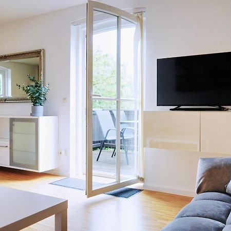 Stilvolles Apartment In Stadtnaehe-Parkplatz- 4 Personen- Balkon Wolfsbourg Extérieur photo